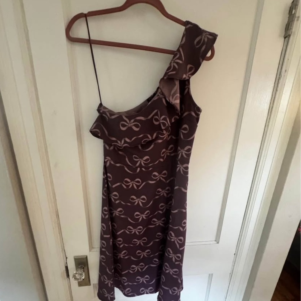 Banana Republic One-Shoulder Dress in Brown with Bow Design
